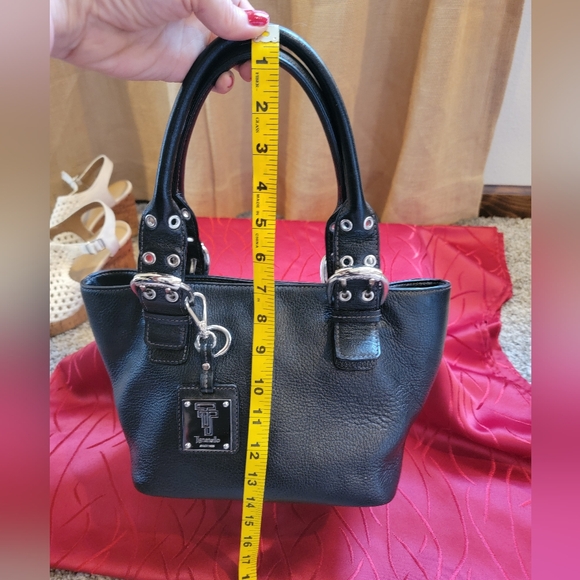 Tignanello Black Pebbled leather purse - Picture 13 of 15